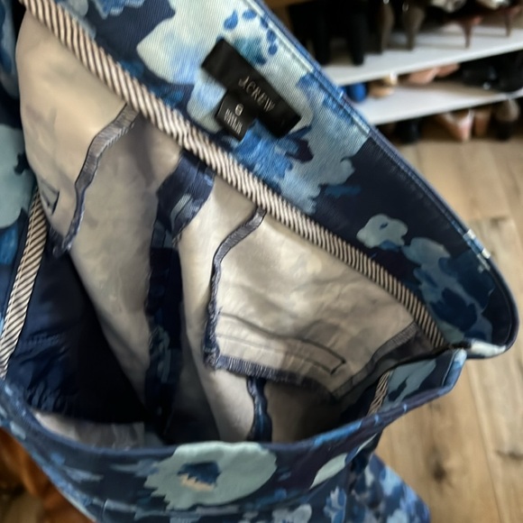 1 hour sale. J Crew. Remi pant in watercolor begonias print BLUE MEADOW, size 6 - Picture 6 of 9